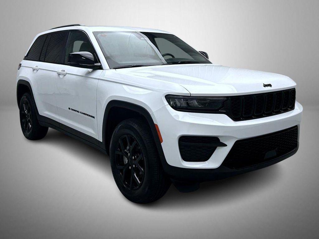 used 2024 Jeep Grand Cherokee car, priced at $34,057