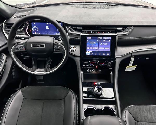new 2025 Jeep Grand Cherokee car, priced at $39,730