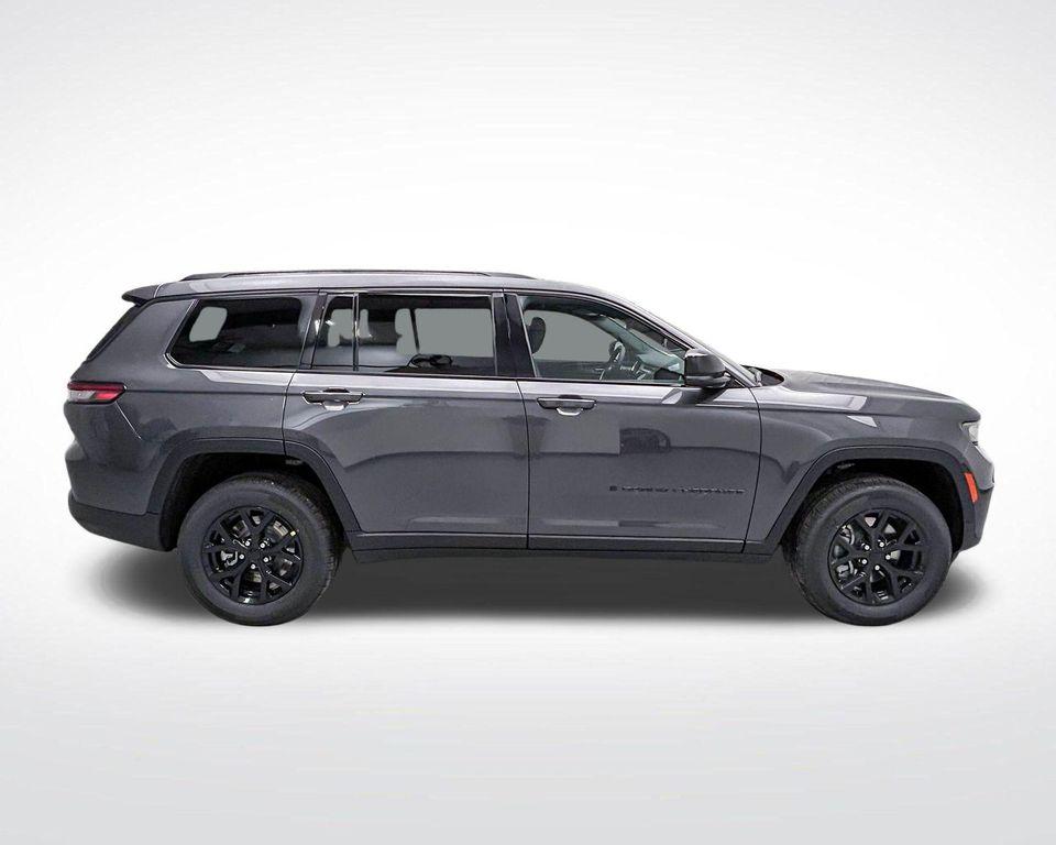 new 2025 Jeep Grand Cherokee L car, priced at $39,406