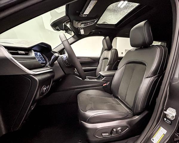 new 2025 Jeep Grand Cherokee L car, priced at $43,738