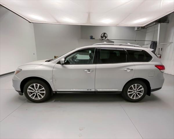 used 2015 Nissan Pathfinder car, priced at $11,900