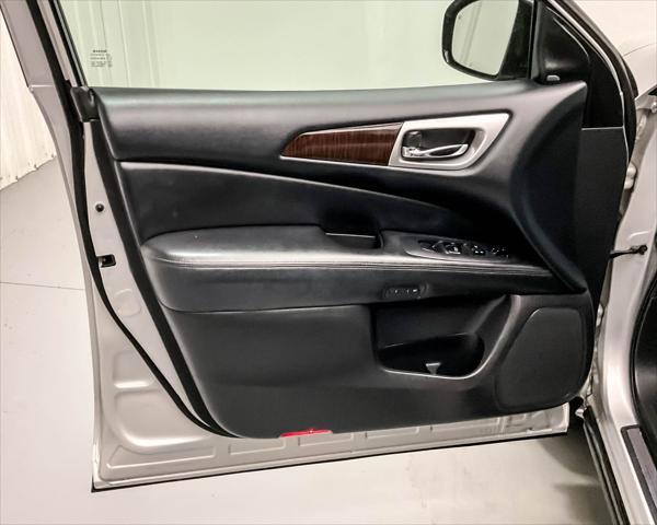 used 2015 Nissan Pathfinder car, priced at $11,900
