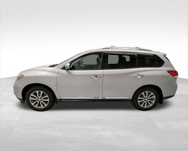 used 2015 Nissan Pathfinder car, priced at $11,900