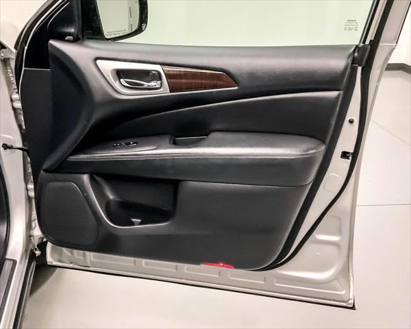 used 2015 Nissan Pathfinder car, priced at $11,900
