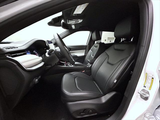 new 2025 Jeep Compass car, priced at $30,924