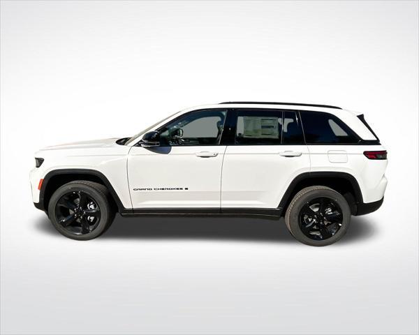 new 2025 Jeep Grand Cherokee car, priced at $40,752