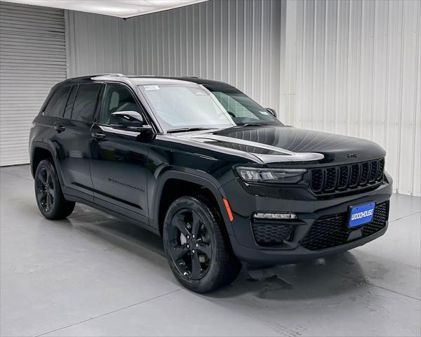 new 2025 Jeep Grand Cherokee car, priced at $42,205