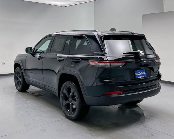 new 2025 Jeep Grand Cherokee car, priced at $42,205