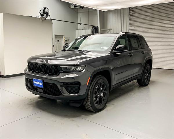 new 2025 Jeep Grand Cherokee car, priced at $40,809