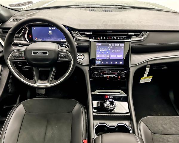 new 2025 Jeep Grand Cherokee car, priced at $40,180