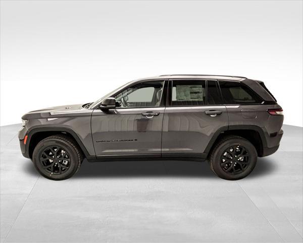 new 2025 Jeep Grand Cherokee car, priced at $40,180