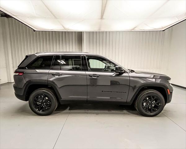 new 2025 Jeep Grand Cherokee car, priced at $40,809