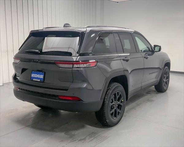 new 2025 Jeep Grand Cherokee car, priced at $40,499