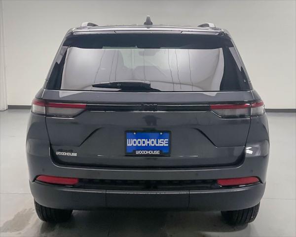new 2025 Jeep Grand Cherokee car, priced at $40,499