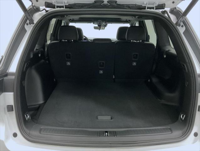 new 2025 Jeep Grand Cherokee car, priced at $40,414