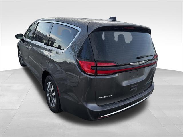 used 2023 Chrysler Pacifica Hybrid car, priced at $26,987