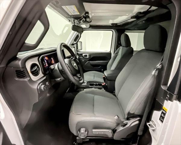 new 2025 Jeep Wrangler car, priced at $34,847