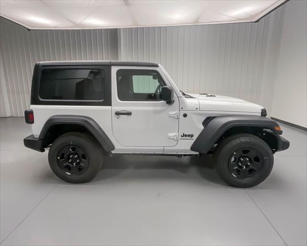 new 2025 Jeep Wrangler car, priced at $34,257