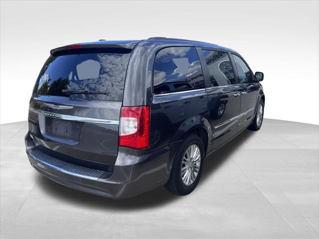 used 2015 Chrysler Town & Country car, priced at $6,400