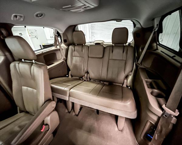used 2015 Chrysler Town & Country car, priced at $8,900