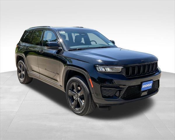 new 2025 Jeep Grand Cherokee car, priced at $42,454