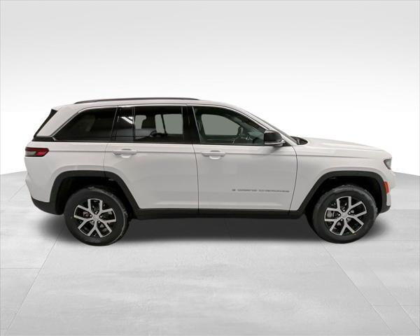 new 2025 Jeep Grand Cherokee car, priced at $43,644