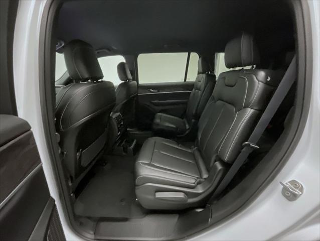 new 2025 Jeep Grand Cherokee L car, priced at $43,376