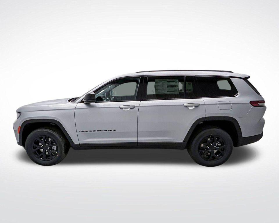 new 2025 Jeep Grand Cherokee L car, priced at $40,369