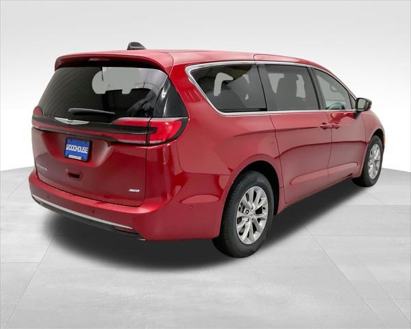 new 2025 Chrysler Pacifica car, priced at $44,088