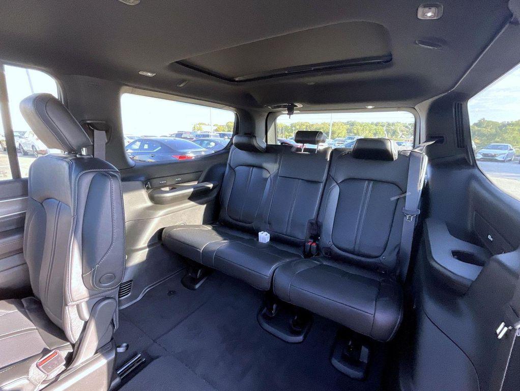 new 2025 Jeep Wagoneer car, priced at $72,906