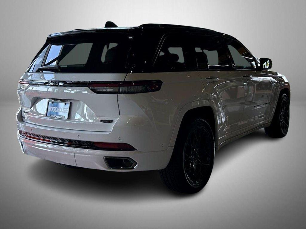 new 2025 Jeep Grand Cherokee car, priced at $58,129