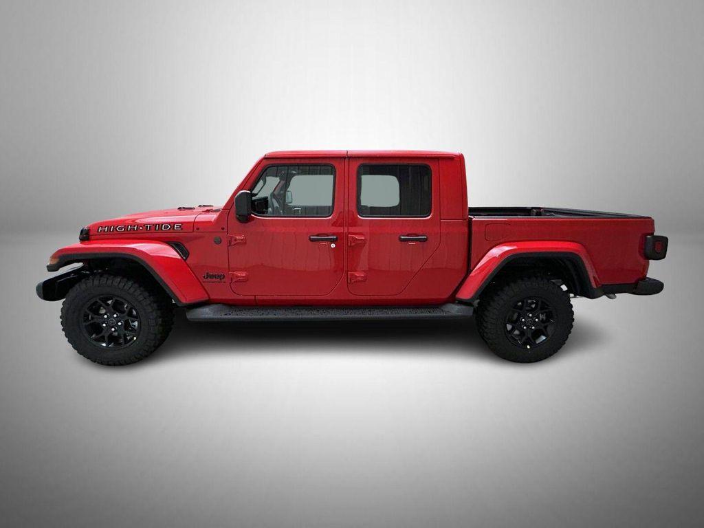 new 2025 Jeep Gladiator car, priced at $44,427