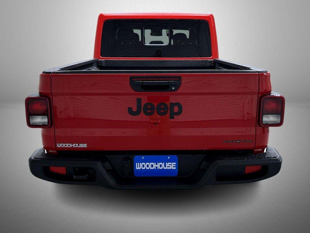 new 2025 Jeep Gladiator car, priced at $44,427