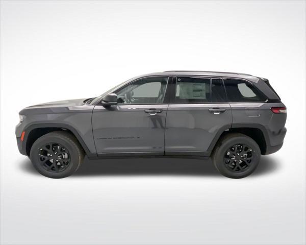 new 2025 Jeep Grand Cherokee car, priced at $40,499