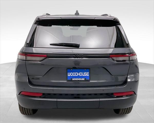 new 2025 Jeep Grand Cherokee car, priced at $39,730