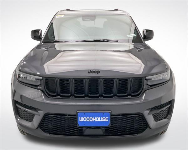 new 2025 Jeep Grand Cherokee car, priced at $40,499
