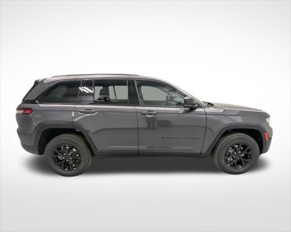 new 2025 Jeep Grand Cherokee car, priced at $40,499