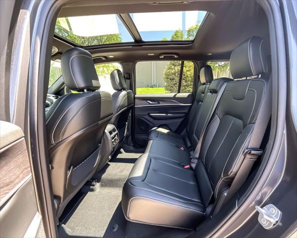 new 2025 Jeep Grand Cherokee car, priced at $44,495