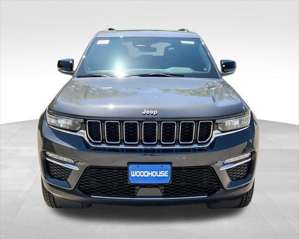 new 2025 Jeep Grand Cherokee car, priced at $44,495