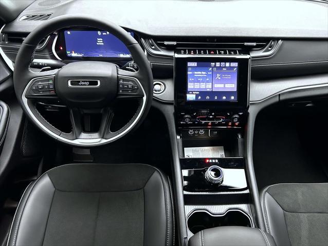 new 2025 Jeep Grand Cherokee L car, priced at $42,376