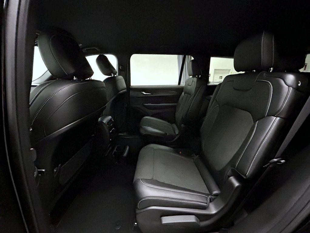 new 2025 Jeep Grand Cherokee L car, priced at $40,503
