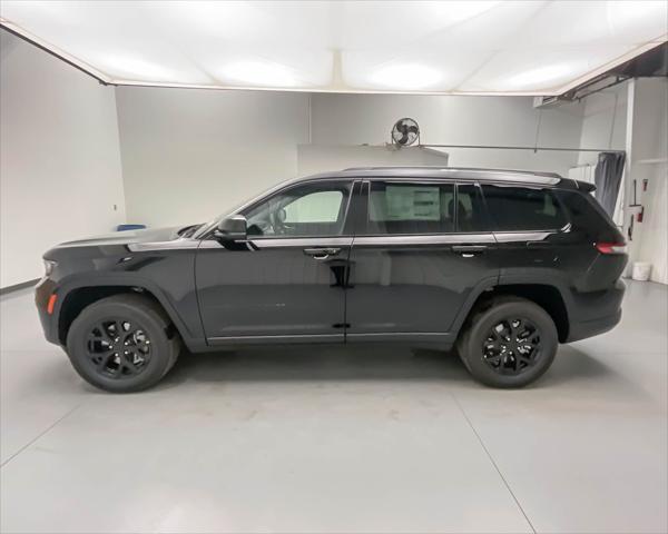 new 2025 Jeep Grand Cherokee L car, priced at $42,871