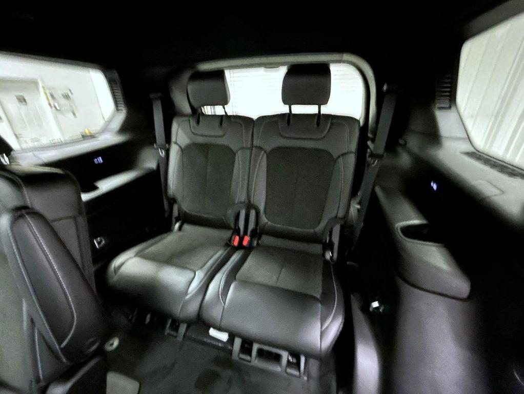 new 2025 Jeep Grand Cherokee L car, priced at $40,938