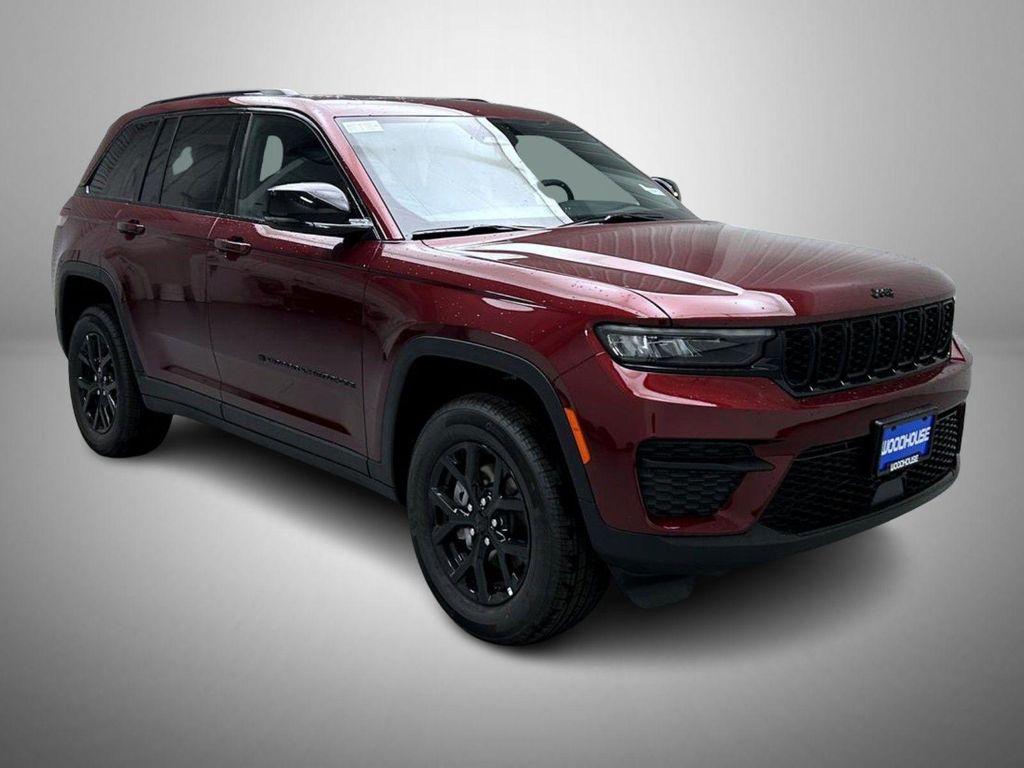 new 2025 Jeep Grand Cherokee car, priced at $40,755