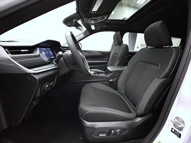 new 2025 Jeep Grand Cherokee L car, priced at $39,338
