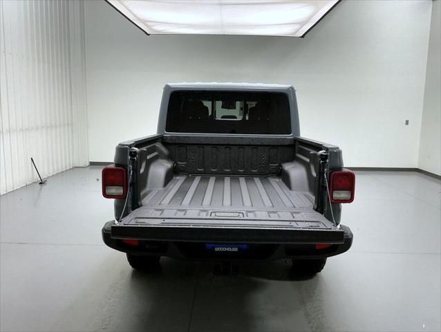 new 2025 Jeep Gladiator car, priced at $47,476
