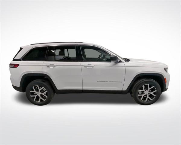 new 2025 Jeep Grand Cherokee car, priced at $38,885