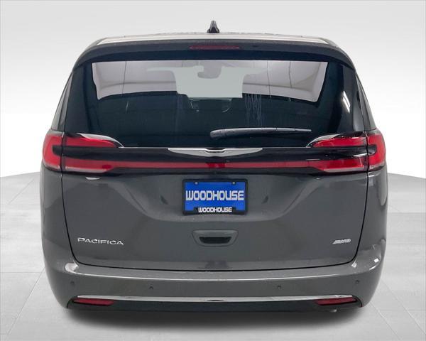 new 2025 Chrysler Pacifica car, priced at $44,088