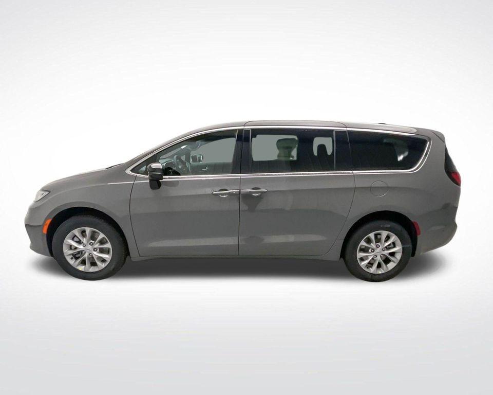 new 2025 Chrysler Pacifica car, priced at $42,970