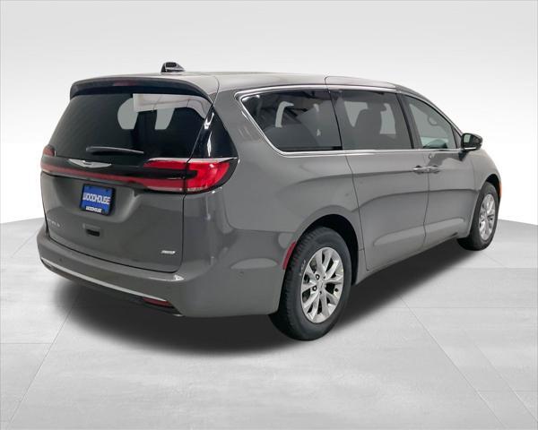 new 2025 Chrysler Pacifica car, priced at $44,088